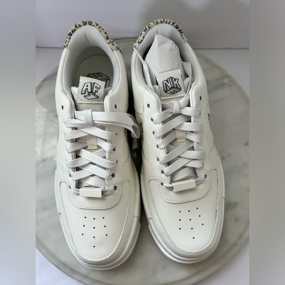 BRAND NEW IN BOX Nike Air Force 1 Pixel SE - WOMENS Size 9.0 US - leopard print - Picture 2 of 11